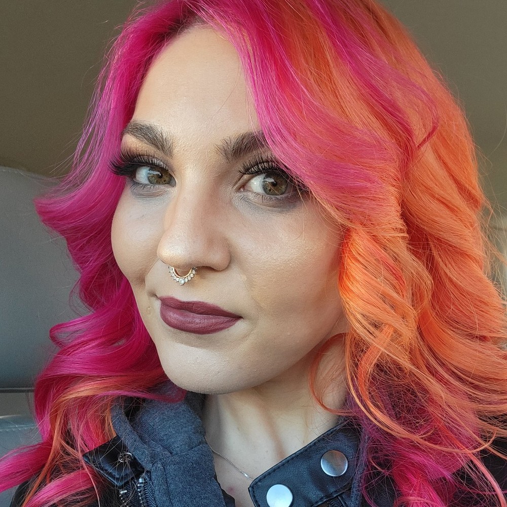 Meet your Posher, Danielle